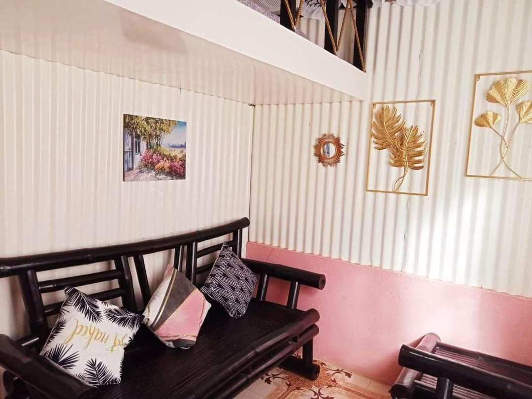 Edmund'S Garden Inn Сікіхор Екстер'єр фото