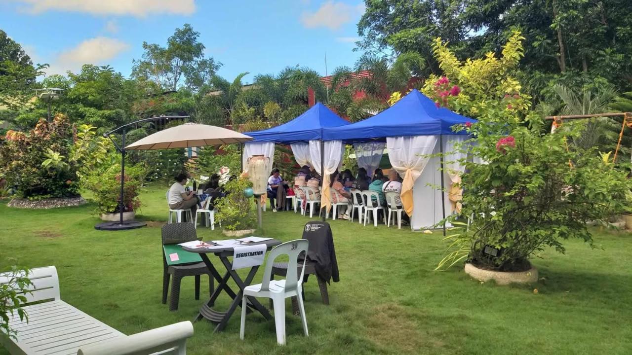 Edmund'S Garden Inn Сікіхор Екстер'єр фото